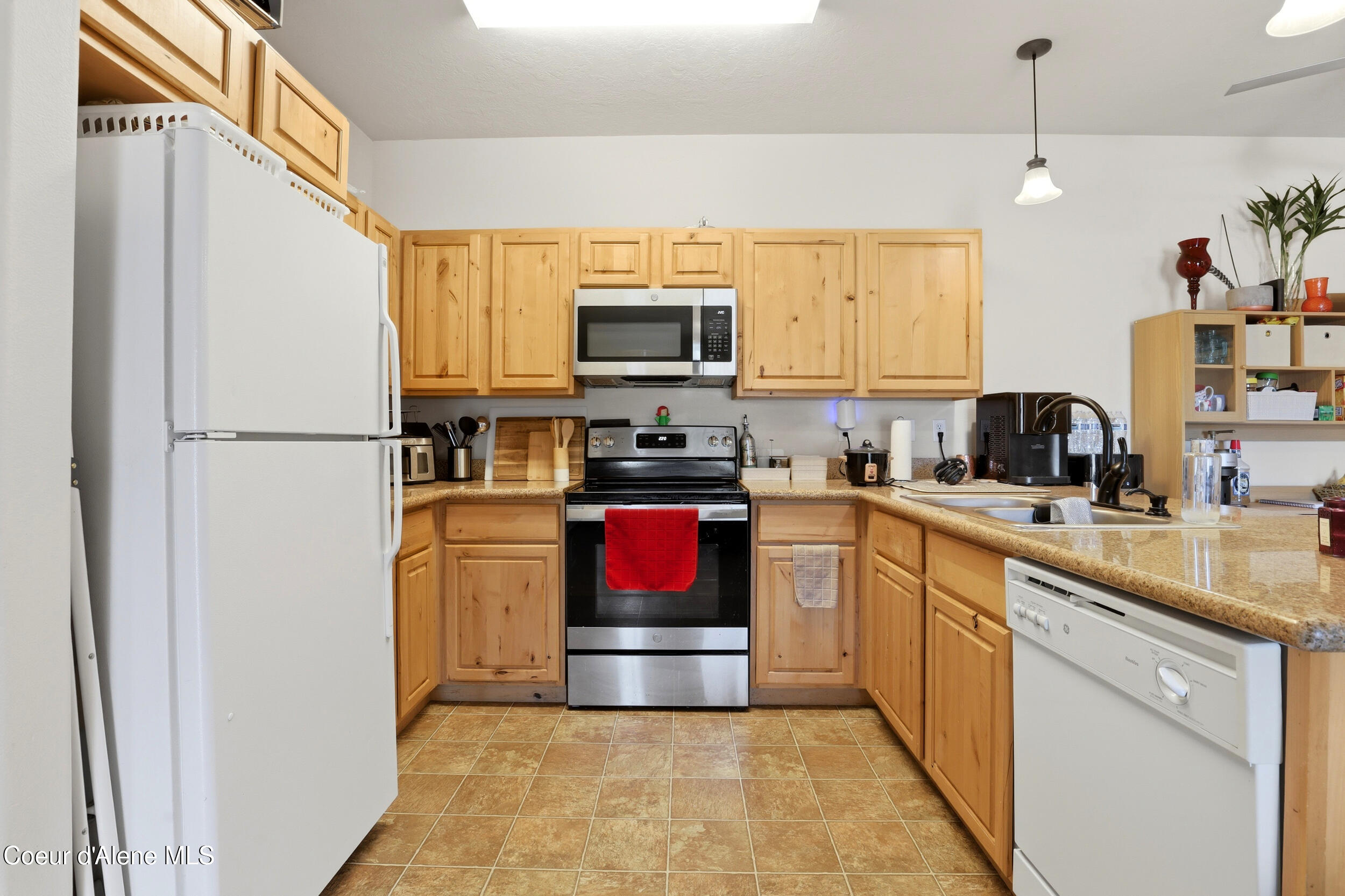 6800 North Spurwing Loop, Unit 202 Coeur D'Alene, ID 83815 - Photo 9 of 55 12_img_7407