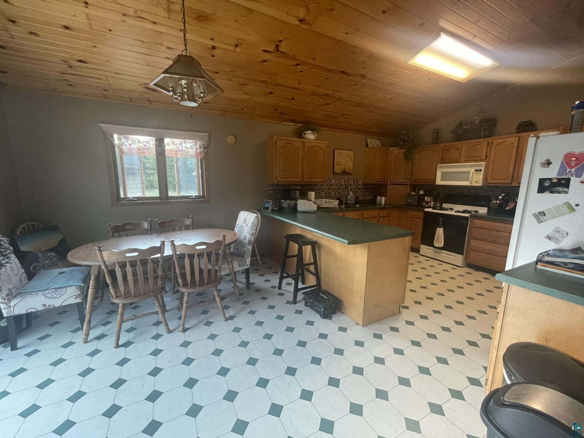 49577 Griffith Road Ashland, WI 54806 - Photo 5 of 15 Gallery Image 5