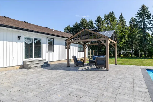 $1,649,999 | 3715 Hortons Lane, Southold, NY 11971