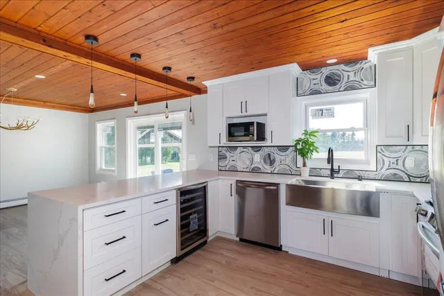 $1,649,999 | 3715 Hortons Lane, Southold, NY 11971