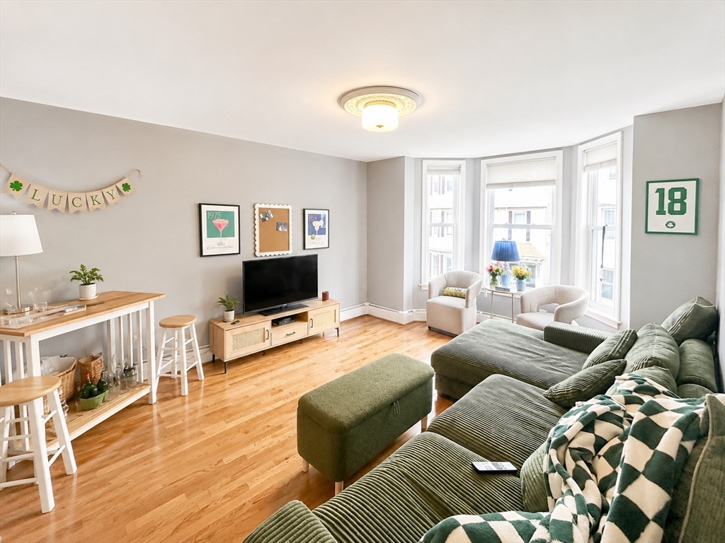 150 L Street, Unit 2 Boston, MA 02127 - Photo 1 of 9