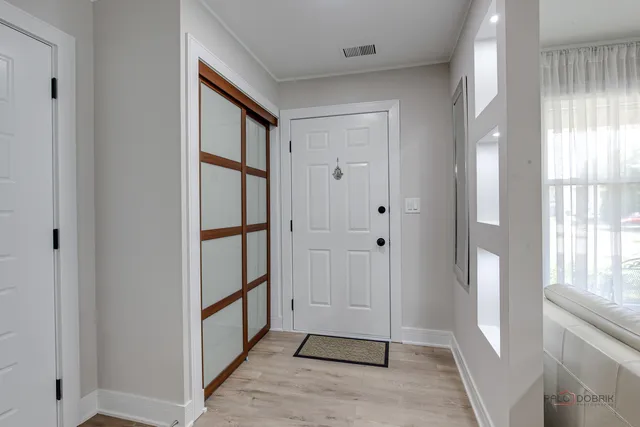 a view of empty room