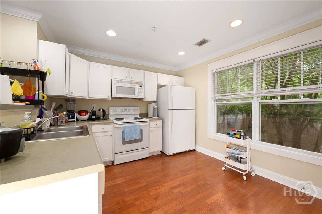 1035 South Barnett Shoals Road, Unit 628 Athens, GA 30605 - Photo 4 of 14 Gallery Image 4