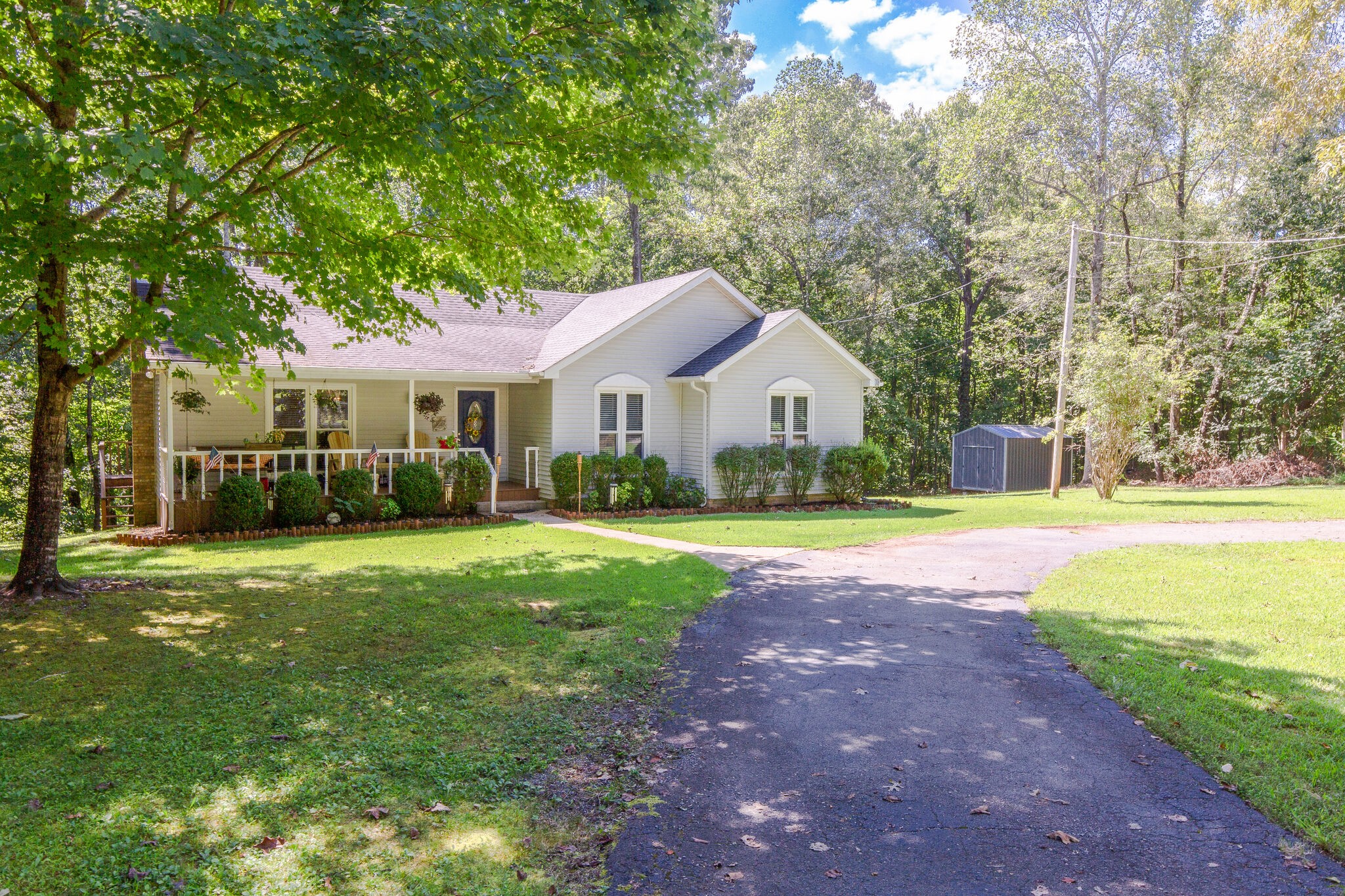 1228 Blake Road Lyles, TN 37098 - Photo 1 of 25 Gallery Image 1