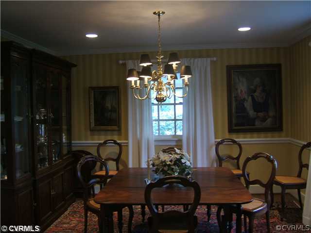 5 Rose Hill Road Richmond, VA 23229 - Photo 3 of 12 Dining Room
