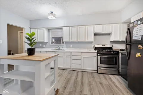 $305,000 | 2640 Guilford Avenue, Indianapolis, IN 46205