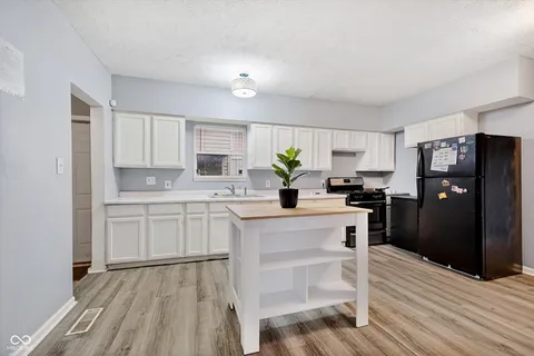 $305,000 | 2640 Guilford Avenue, Indianapolis, IN 46205