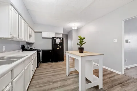 $305,000 | 2640 Guilford Avenue, Indianapolis, IN 46205