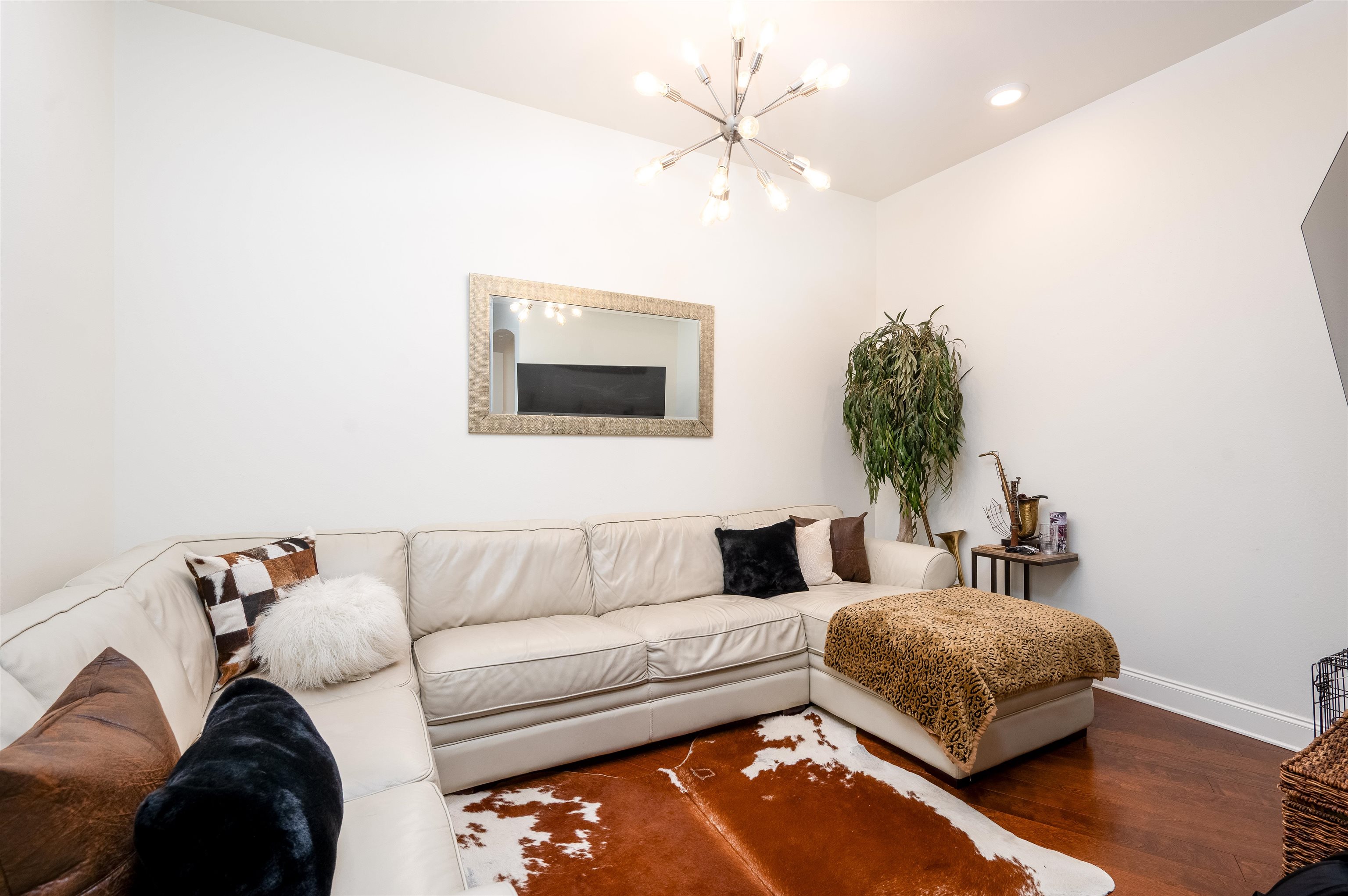 717 Riverside Drive, Unit 903 Memphis, TN 38103 - Photo 5 of 40