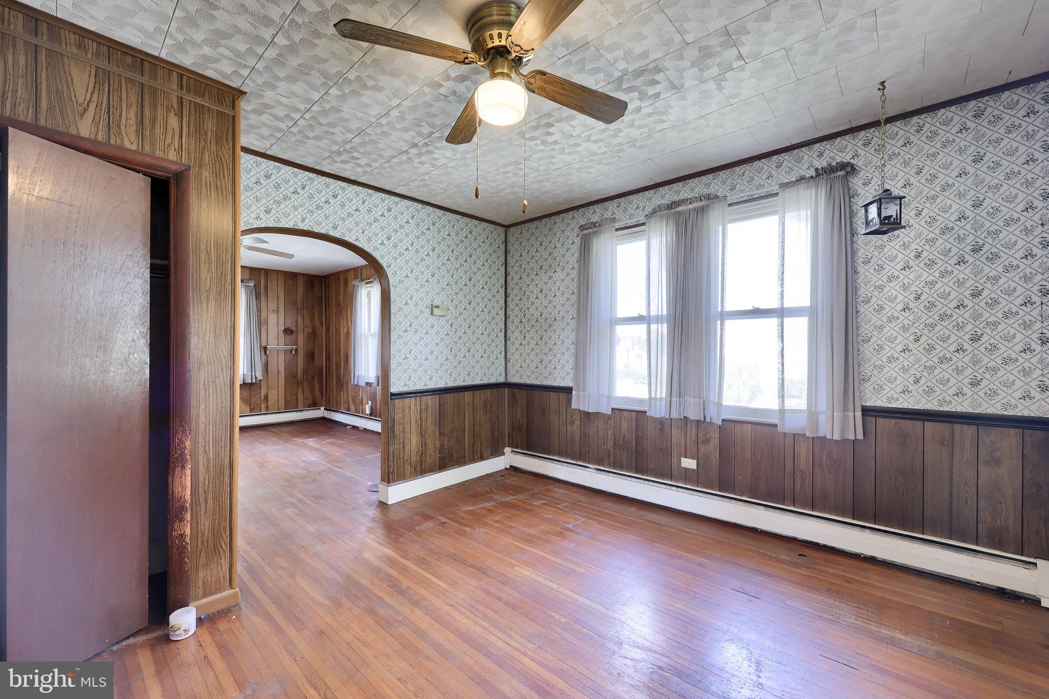 145 Elmwood Road Lancaster, PA 17602 - Photo 13 of 25 Gallery Image 13