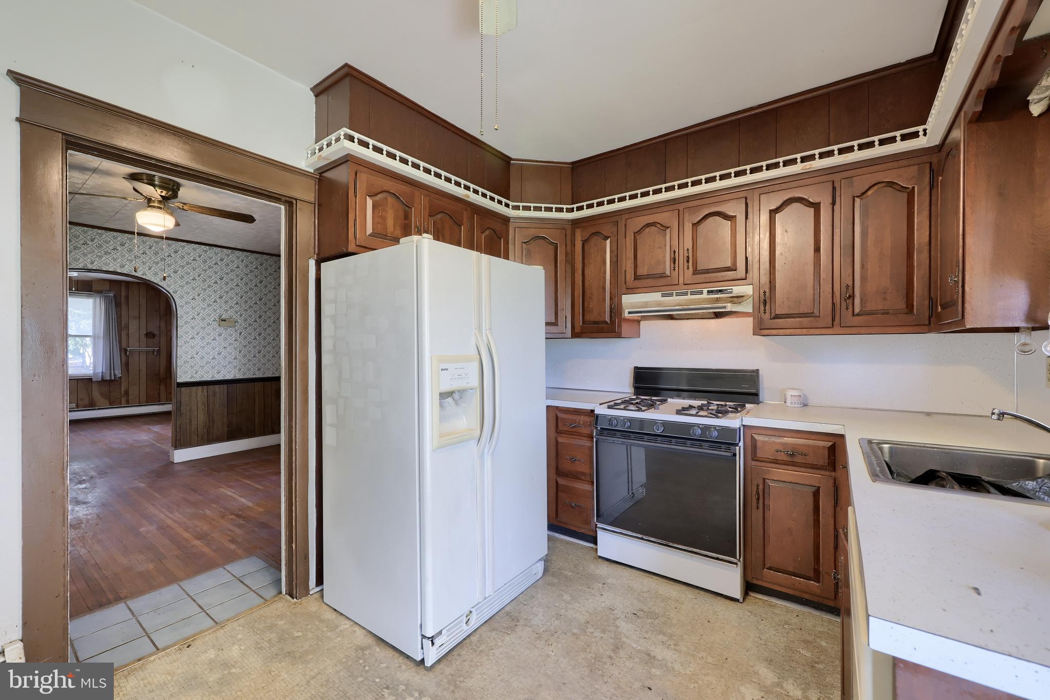 145 Elmwood Road Lancaster, PA 17602 - Photo 15 of 25 Gallery Image 15