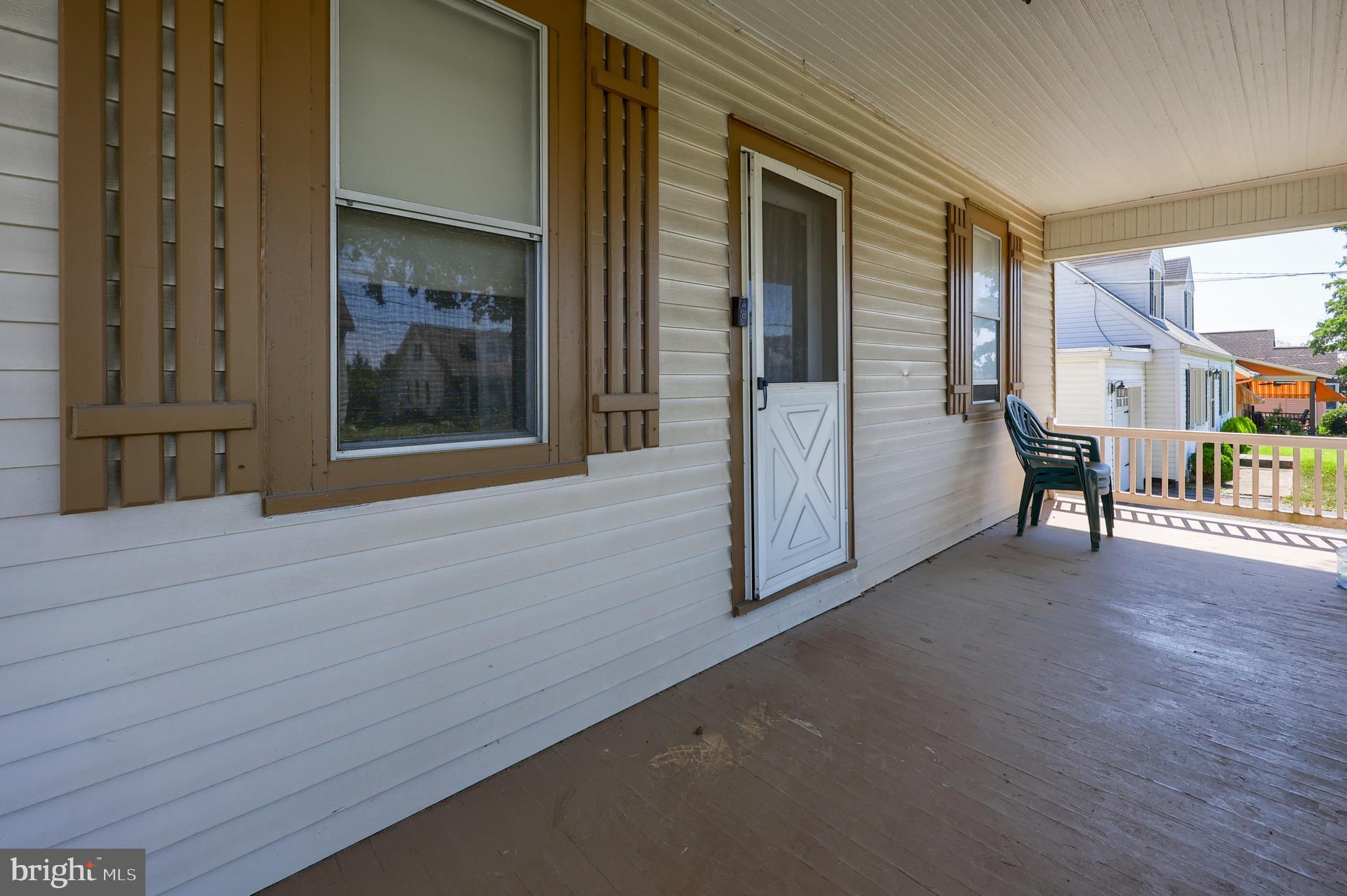 145 Elmwood Road Lancaster, PA 17602 - Photo 2 of 25 Gallery Image 2