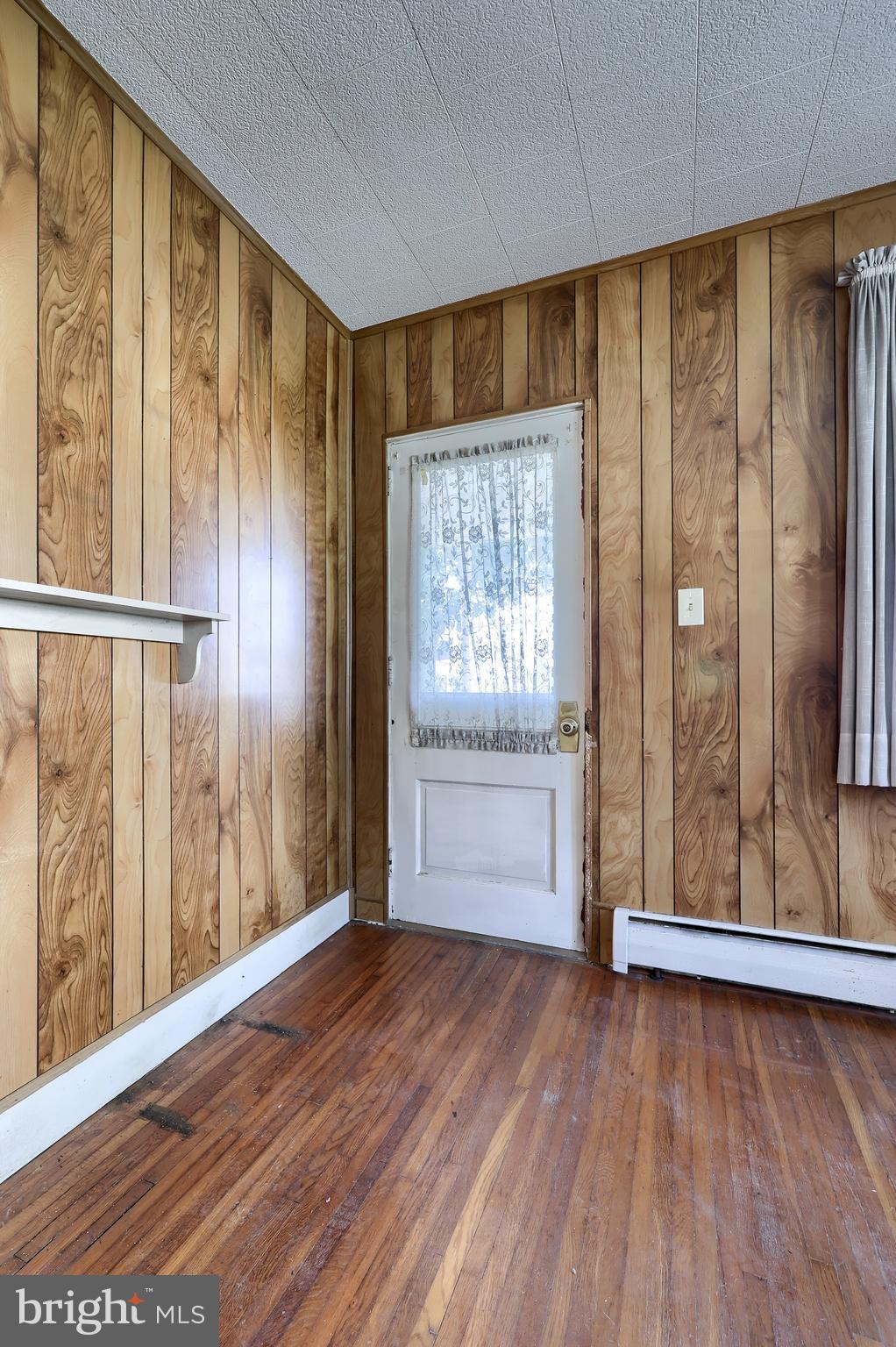 145 Elmwood Road Lancaster, PA 17602 - Photo 3 of 25 Gallery Image 3