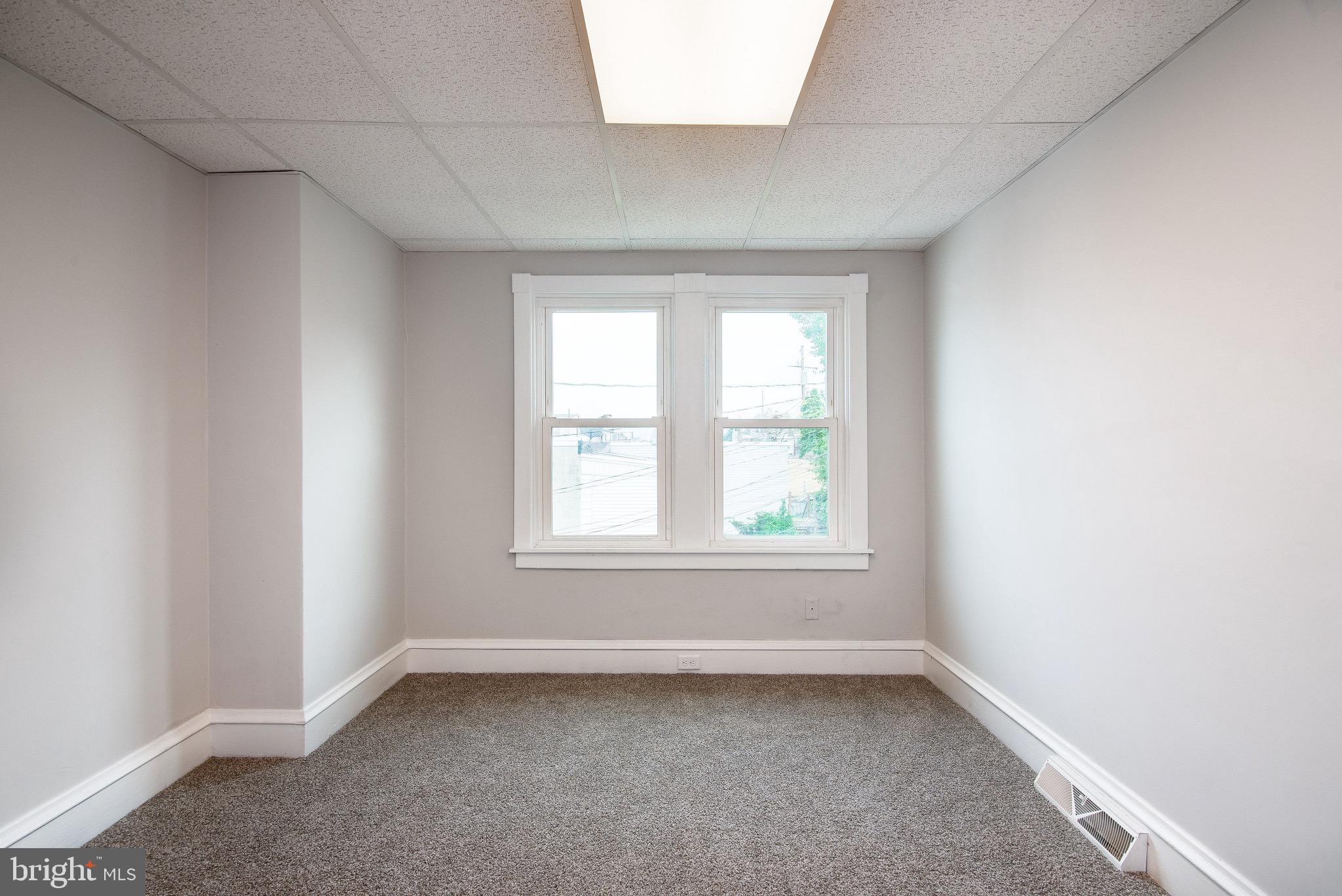 1207 Spring Street Reading, PA 19604 - Photo 12 of 18 Gallery Image 12