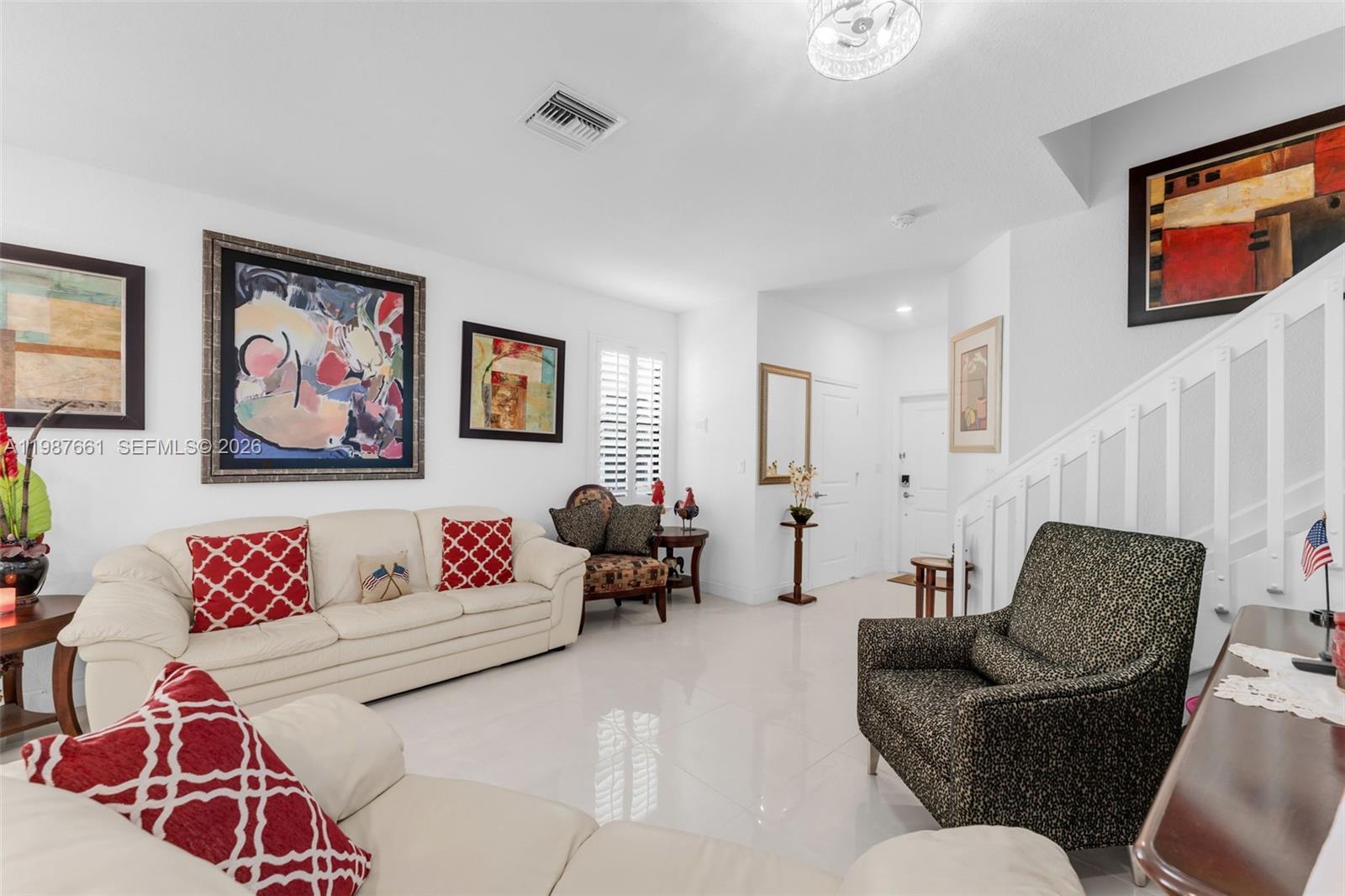 25034 Southwest 107th Court Homestead, FL 33032 - Photo 5 of 32