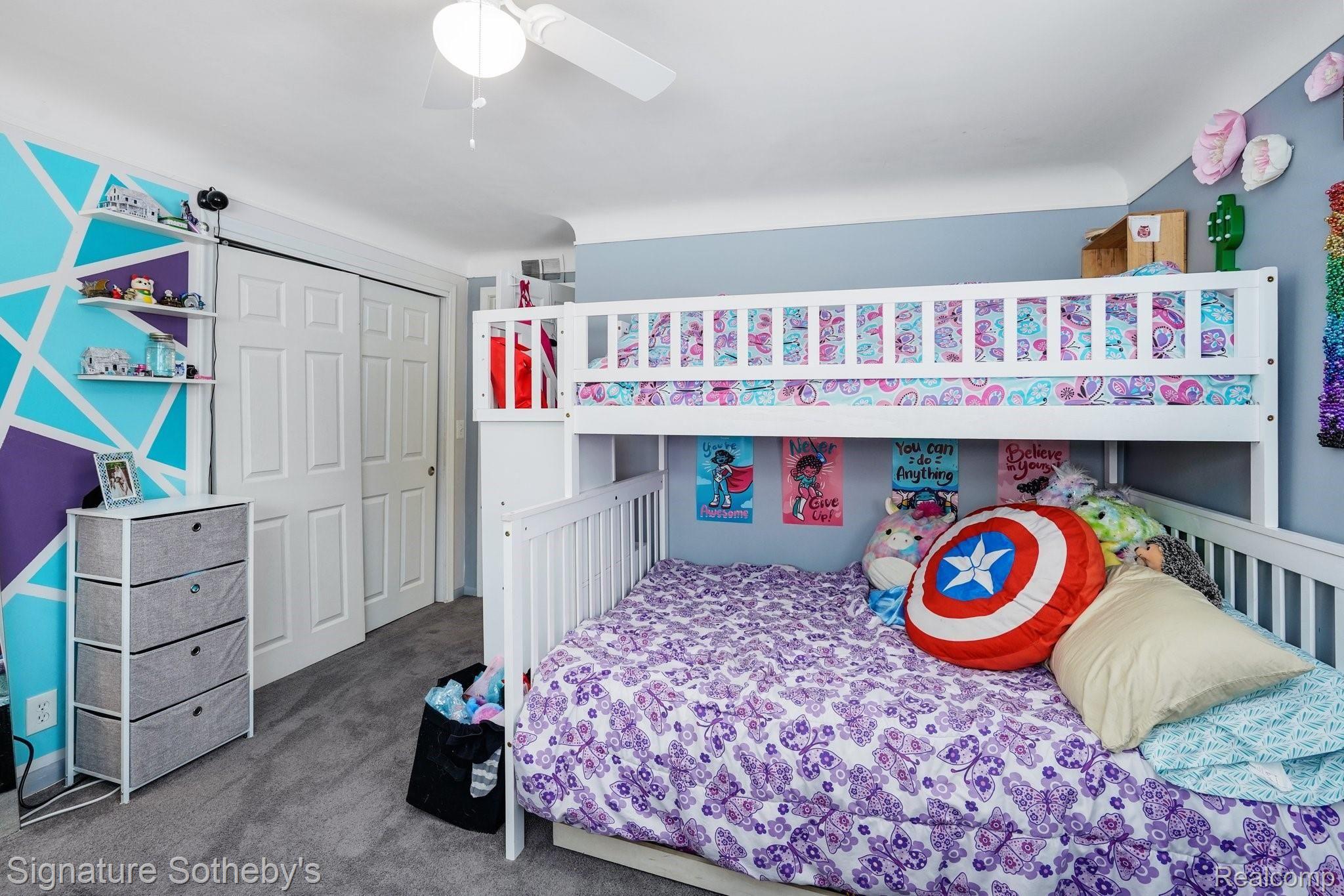 21127 Inkster Road Farmington, MI 48336 - Photo 13 of 24 21-web-or-mls-21127 Inkster Road Farmington Hills - 20.jpg