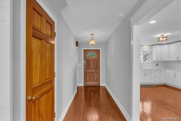 $4,000 | Undisclosed Address, Ronkonkoma, NY 11779
