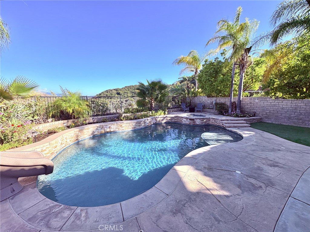 29908 Shadow Castaic, CA 91384 - Photo 5 of 68