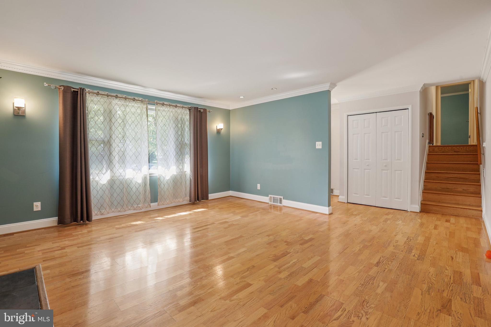 5207 Montgomery Street Springfield, VA 22151 - Photo 5 of 21