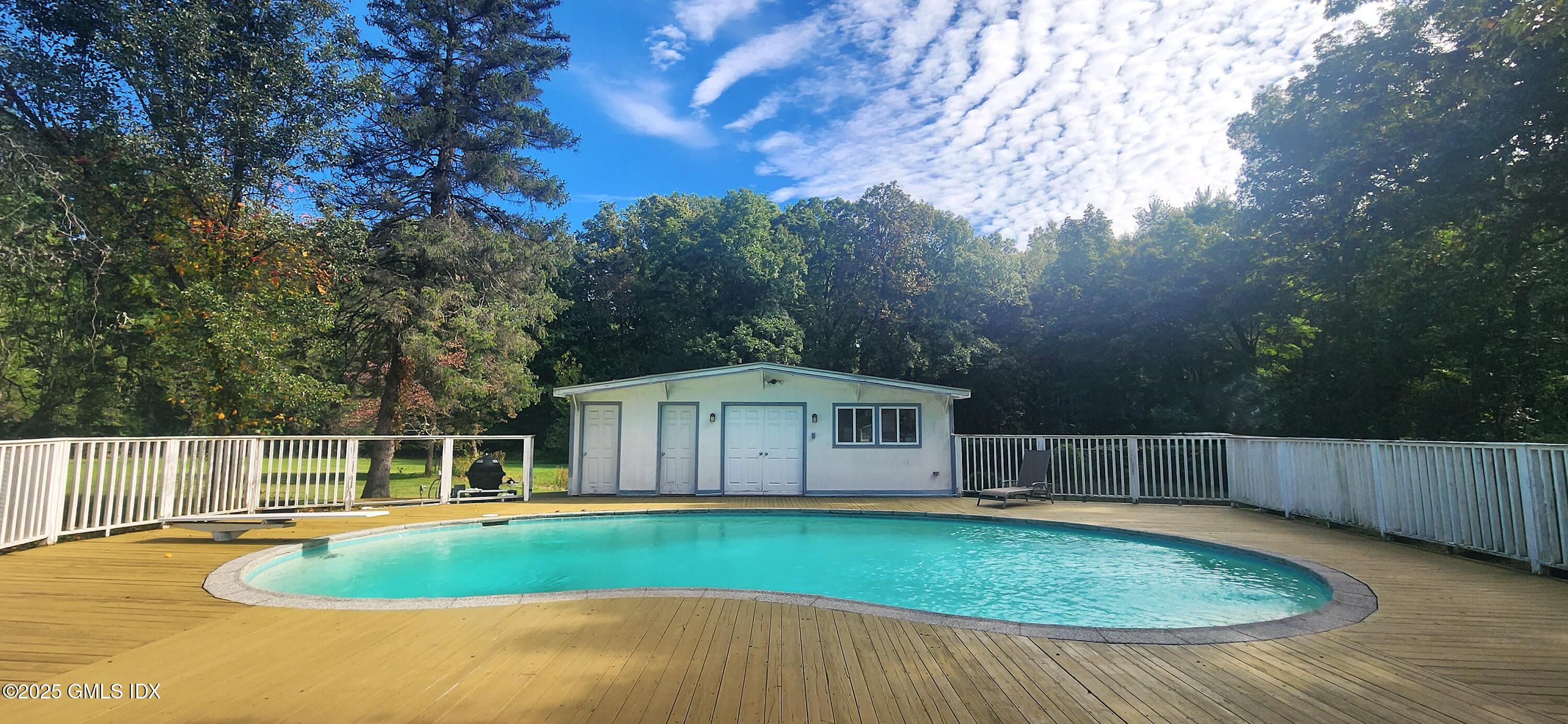 85 Cutler Road Greenwich, CT 06831 - Photo 31 of 38 Pool House Closer