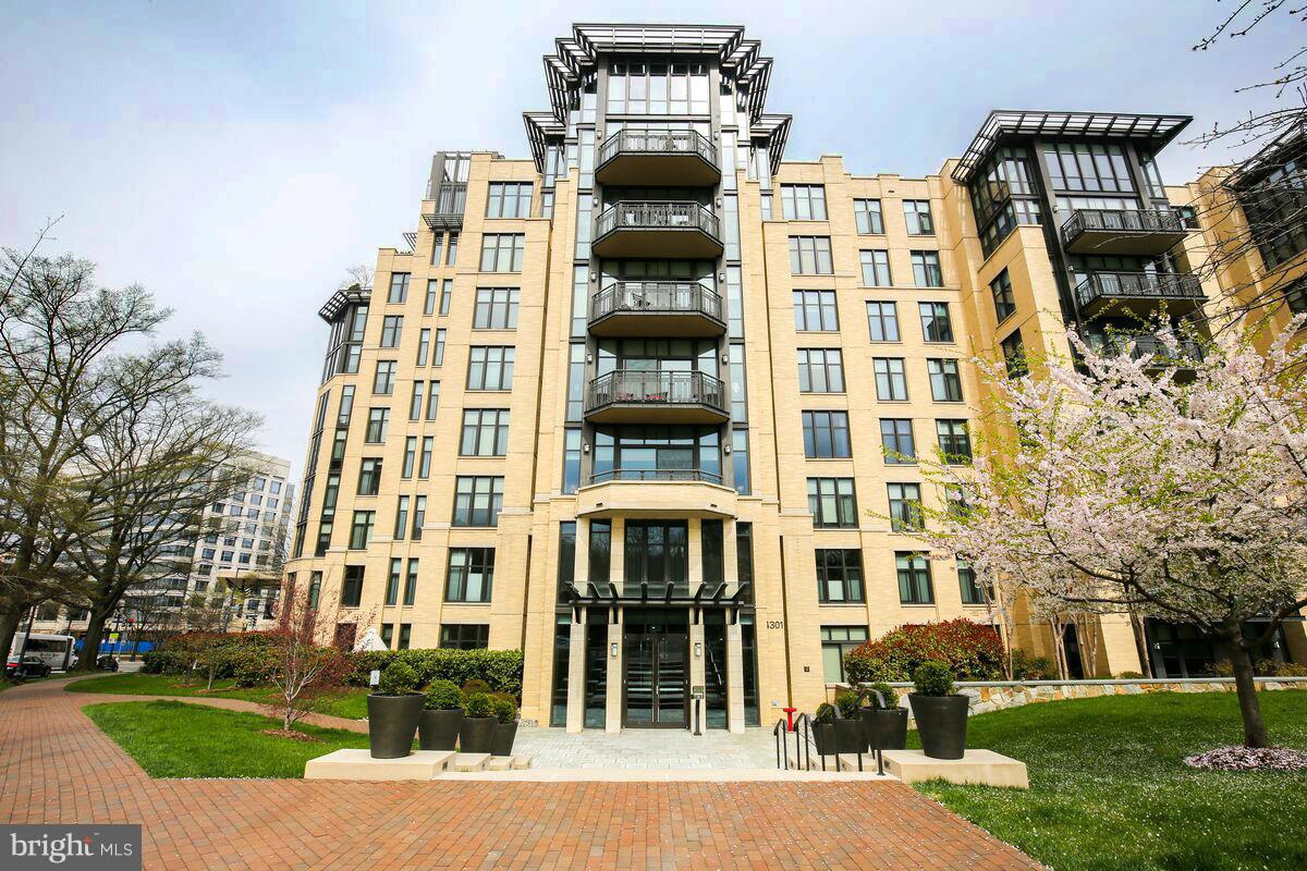 4301 Military Road Northwest, Unit 202 Washington, DC 20015 - Photo 2 of 30 Exterior (Front)