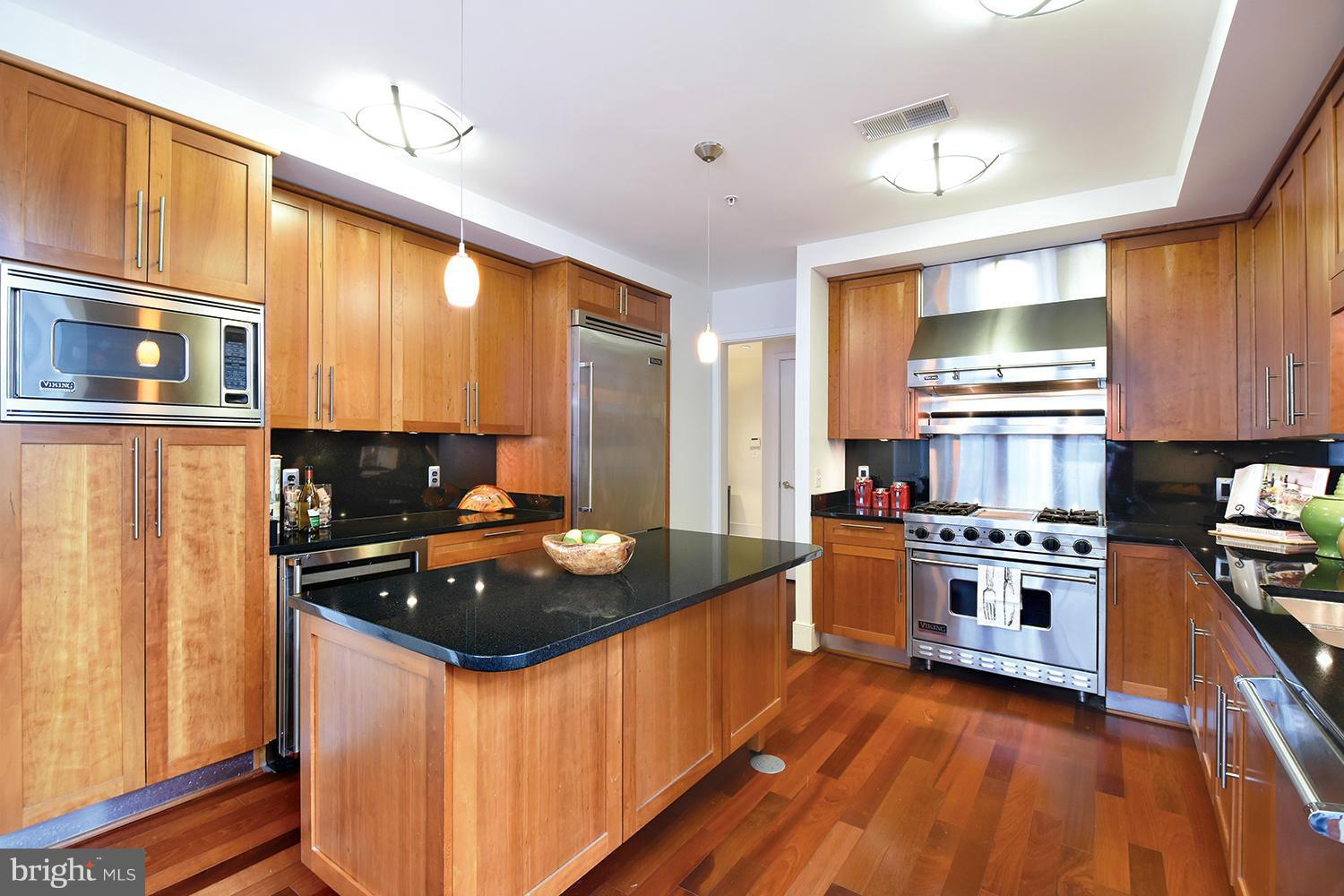 4301 Military Road Northwest, Unit 202 Washington, DC 20015 - Photo 17 of 30 Kitchen