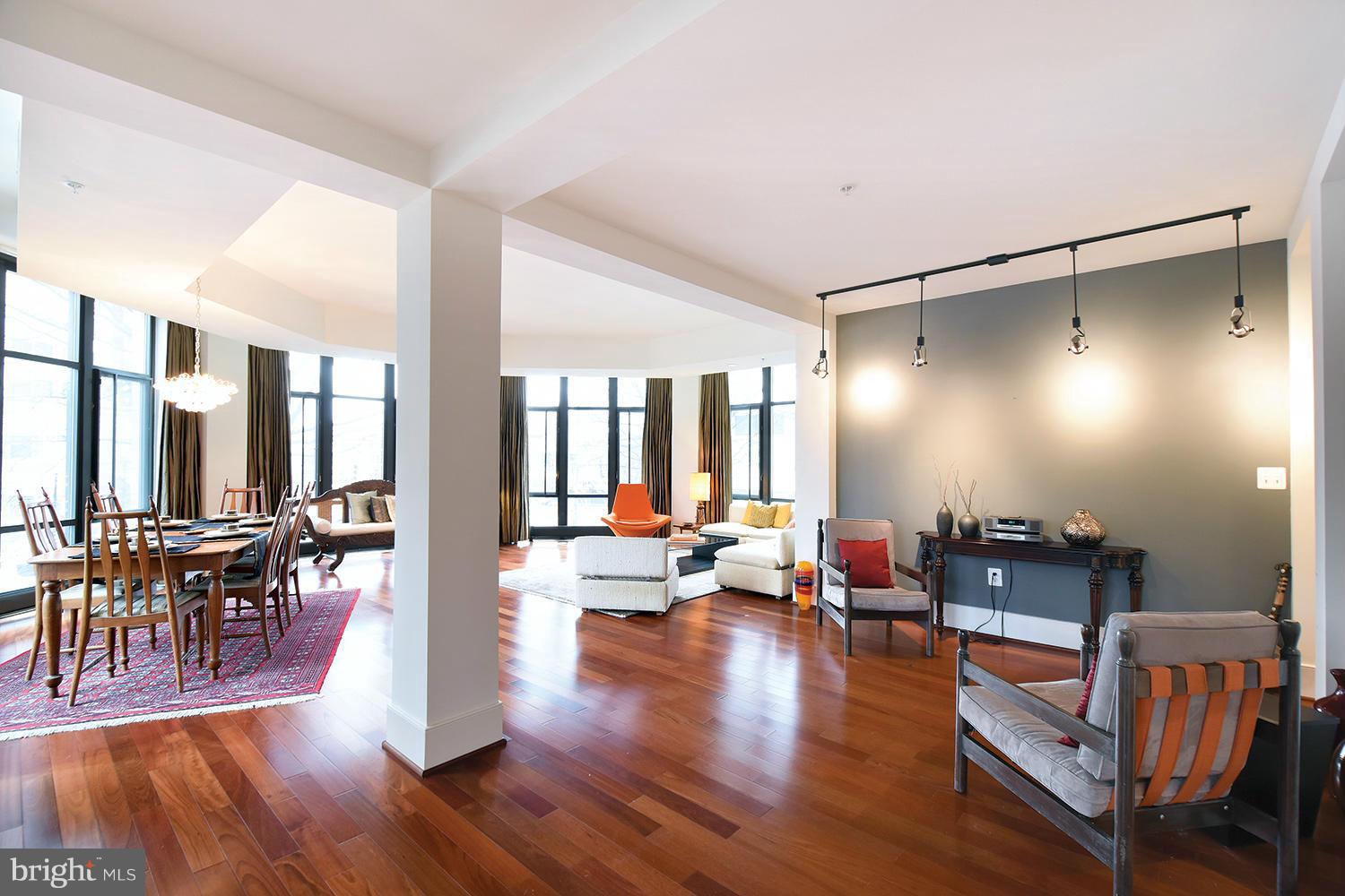 4301 Military Road Northwest, Unit 202 Washington, DC 20015 - Photo 5 of 30 Family Room