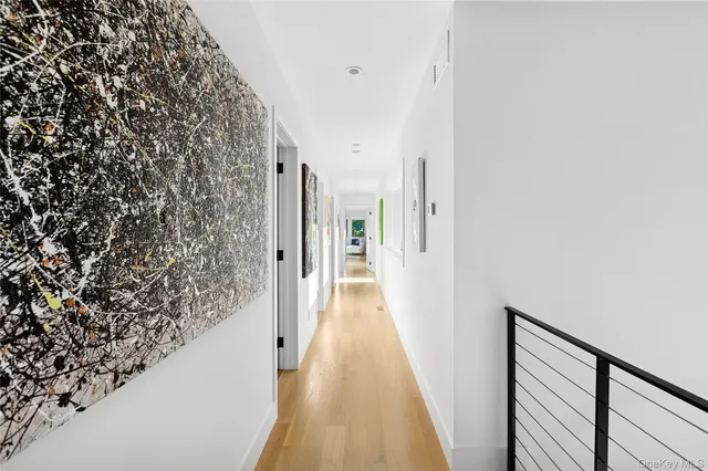 $4,750,000 | 26 Alewife Brook Road, East Hampton, NY 11937