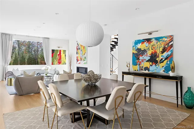 $4,750,000 | 26 Alewife Brook Road, East Hampton, NY 11937