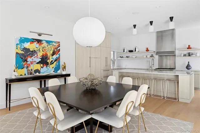 $4,750,000 | 26 Alewife Brook Road, East Hampton, NY 11937