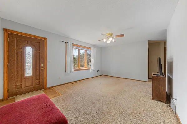 $185,000 | 103 North River Street, Lynd, MN 56157