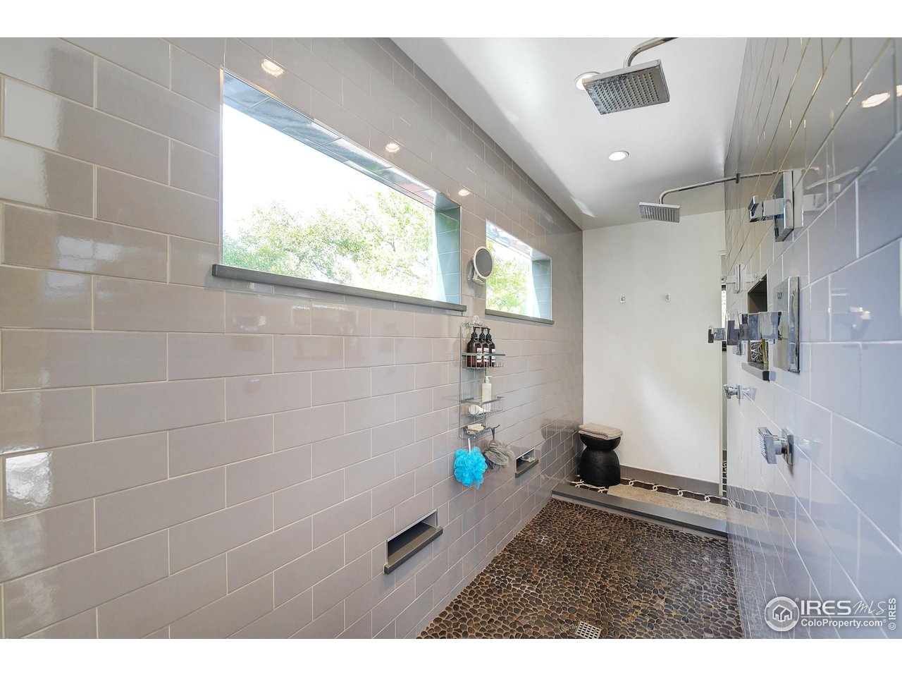 2115 Linden Avenue Boulder, CO 80304 - Photo 30 of 40 a bathroom with a sink a toilet and a bathtub