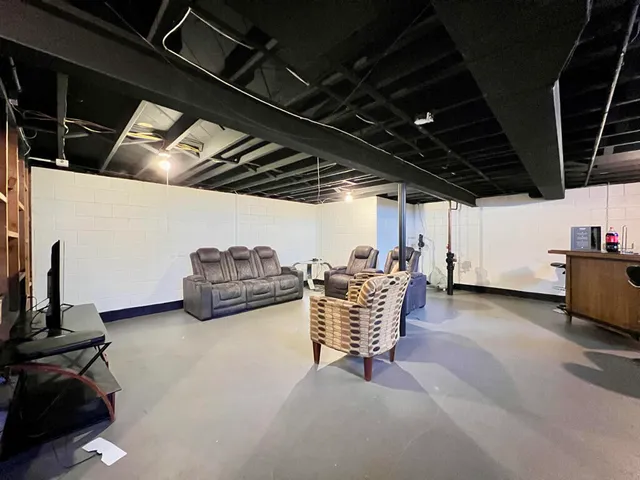 $239,000 | 4830 North 89th Street, Milwaukee, WI 53225