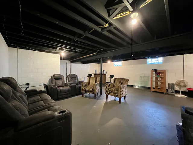 $239,000 | 4830 North 89th Street, Milwaukee, WI 53225