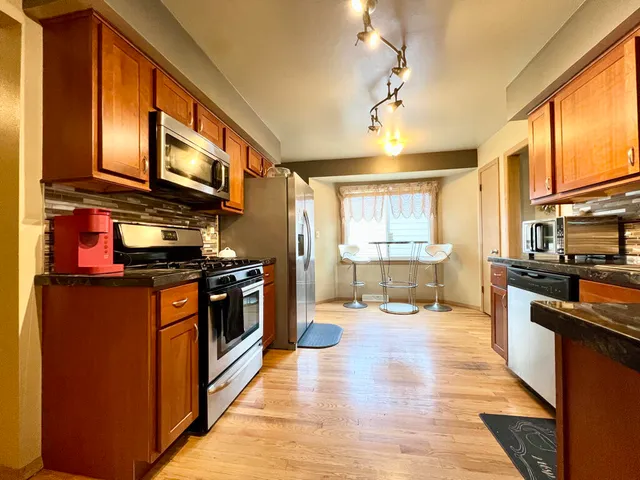 $239,000 | 4830 North 89th Street, Milwaukee, WI 53225