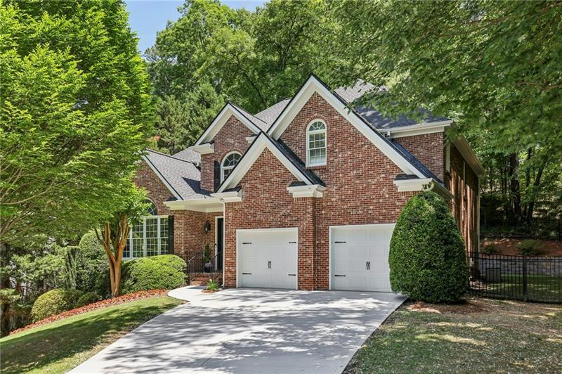11 Wieuca Trace Northeast Atlanta, GA 30342 - Photo 3 of 52