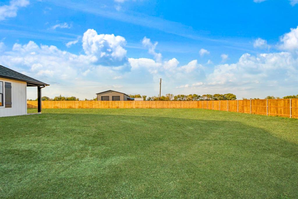 27 Private Road Brookston, TX 75421 - Photo 10 of 31 Gallery Image 10