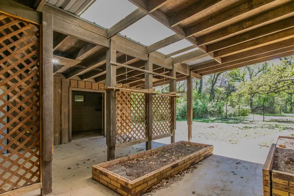 a view of outdoor space