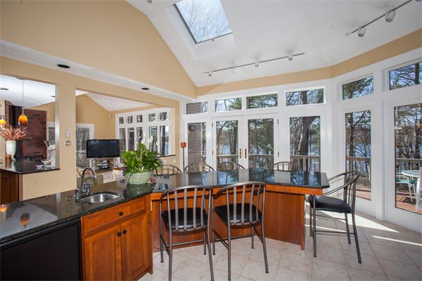 93 Lake Rd Terrace Wayland, MA 01778 - Photo 4 of 24 Gallery Image 4