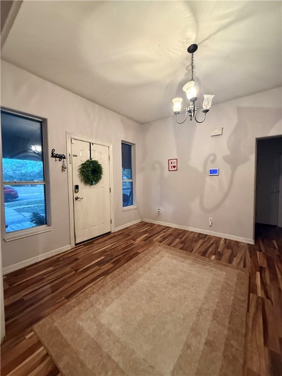 420 East 4th Street Alice, TX 78332 - Photo 17 of 28 a view of a livingroom with wooden floor