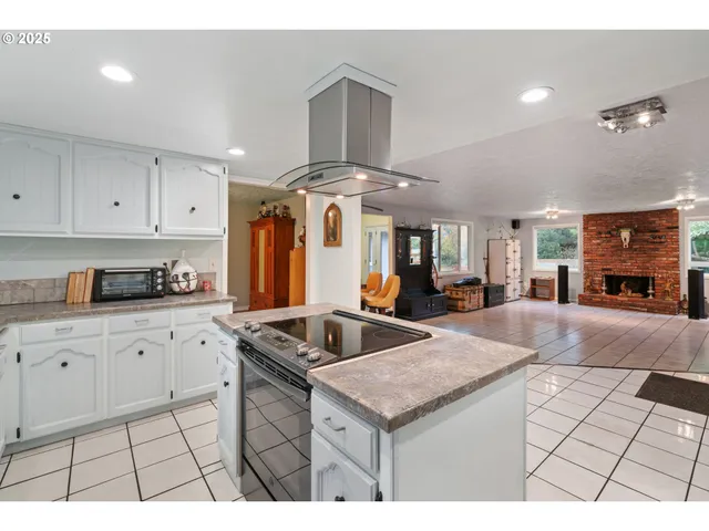 $749,000 | 22416 Northeast Abernathy Road, Yacolt, WA 98675