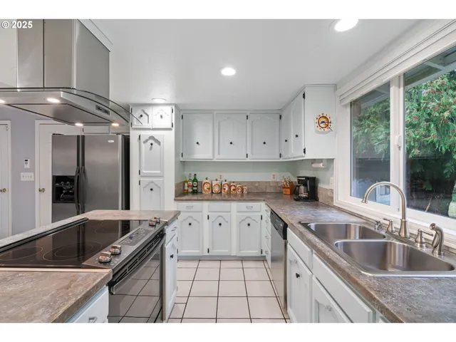 $749,000 | 22416 Northeast Abernathy Road, Yacolt, WA 98675