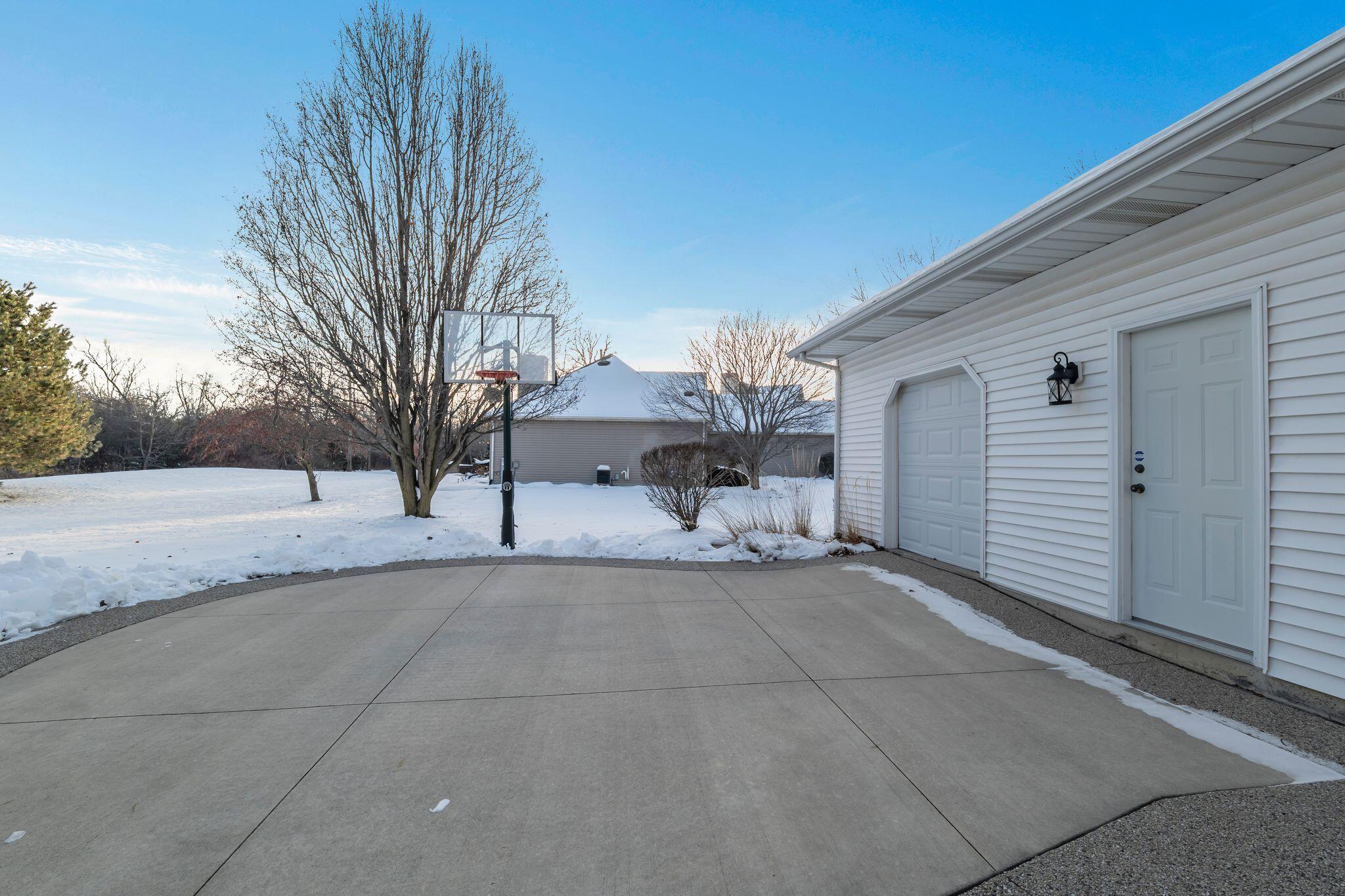 4411 113th Street Pleasant Prairie, WI 53158 - Photo 19 of 22 32_P2535006