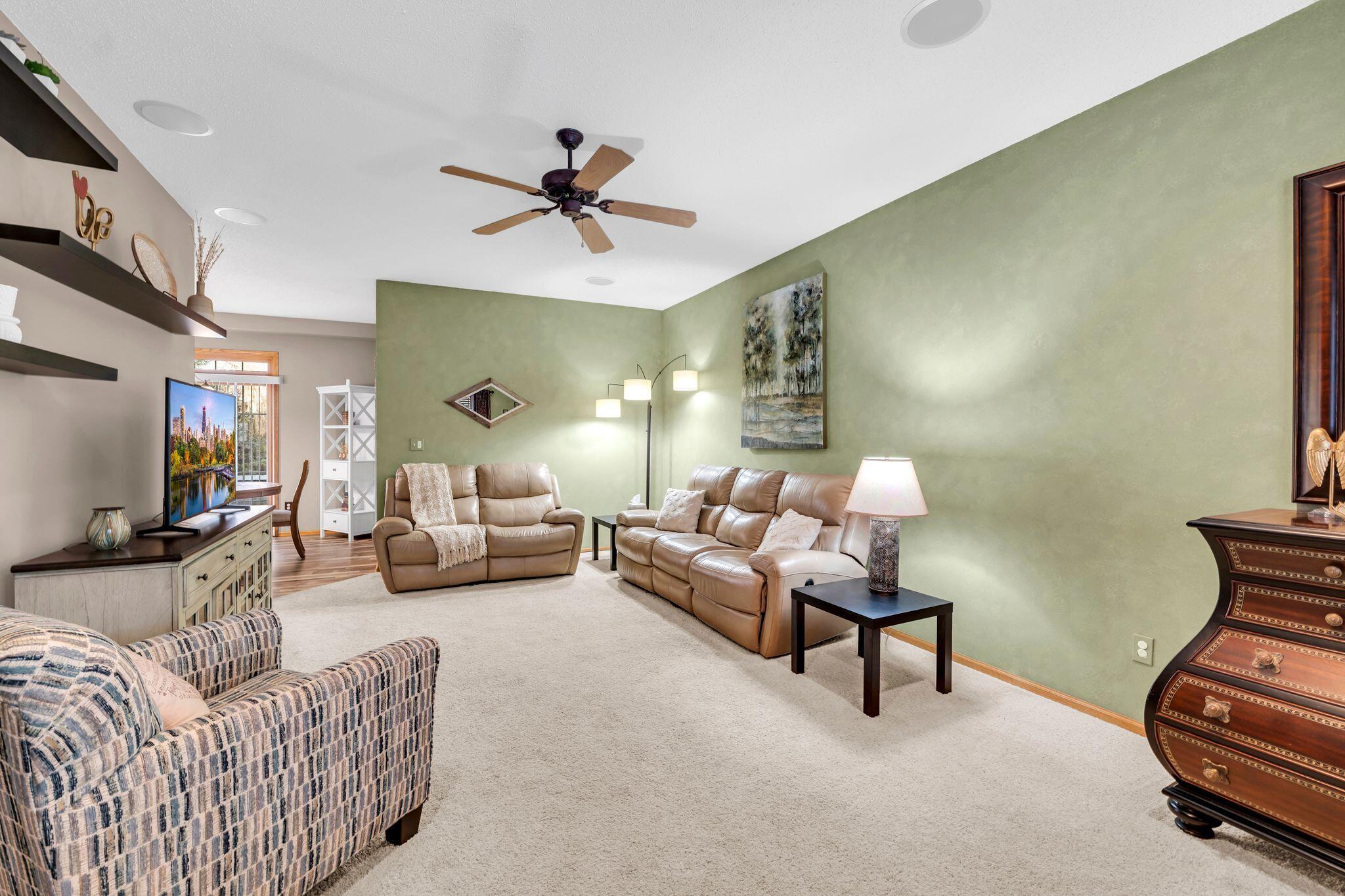4411 113th Street Pleasant Prairie, WI 53158 - Photo 2 of 22 4_P2534855