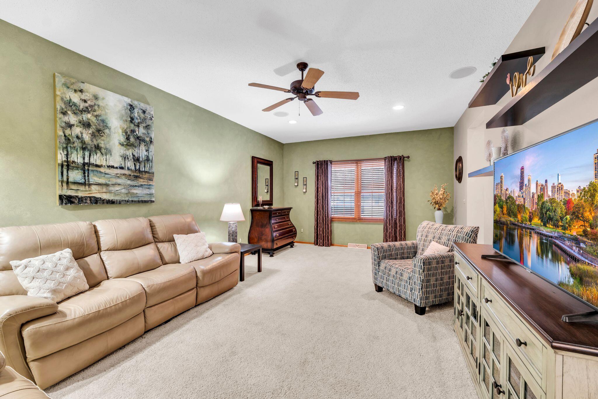 4411 113th Street Pleasant Prairie, WI 53158 - Photo 4 of 22 6_P2534865