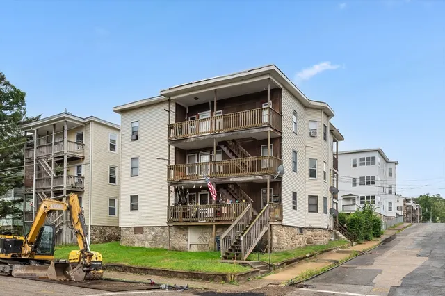 $849,900 | 5 Oliver Street, Southbridge, MA 01550