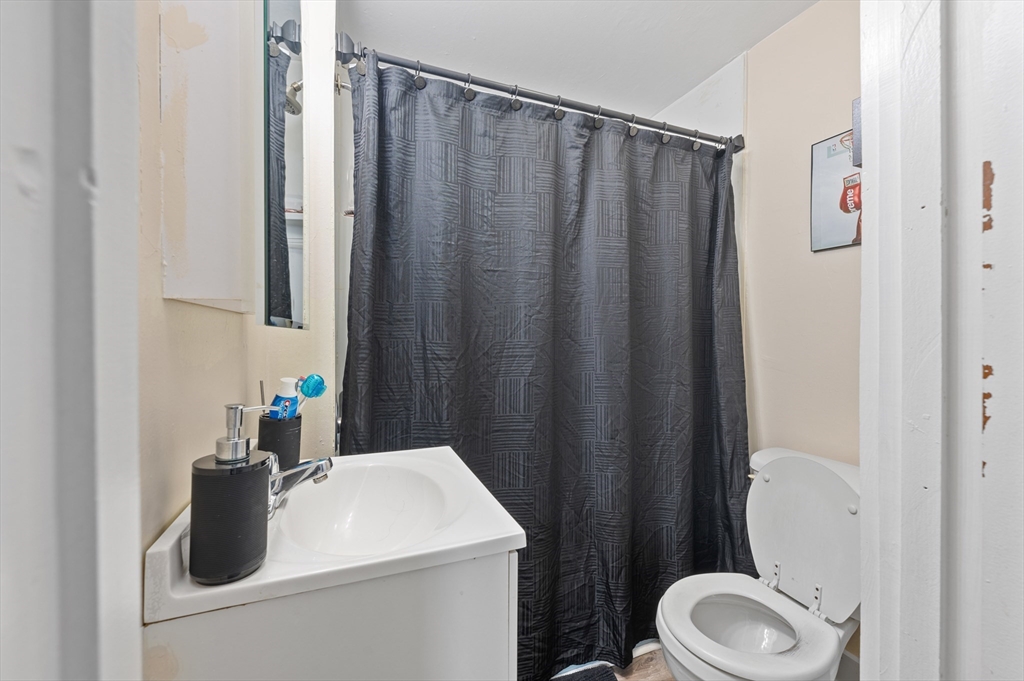 5 Oliver Street Southbridge, MA 01550 - Photo 29 of 34