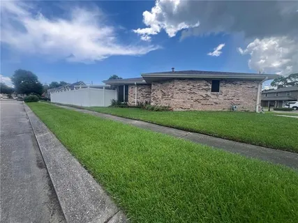 $339,000 | 1700 Woodrow Avenue, Metairie, LA 70001