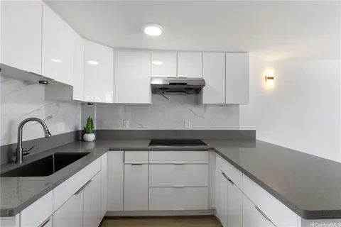 $425,000 | 2542 Date Street, Unit 501, Honolulu, HI 96826