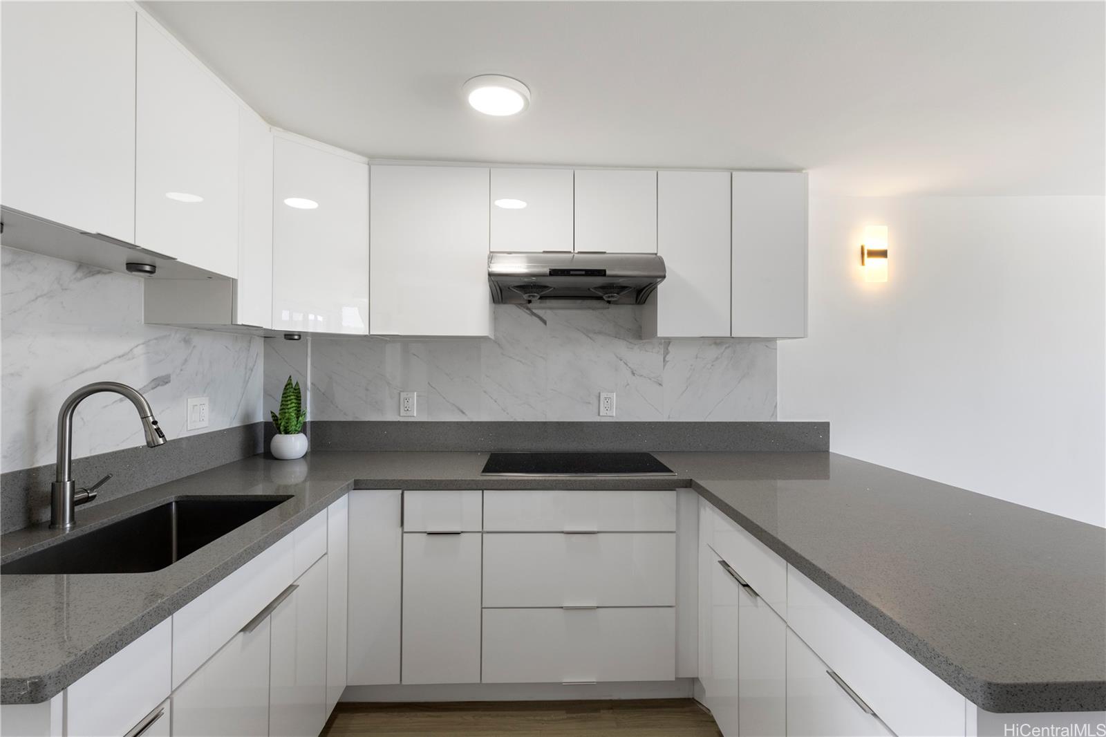 2542 Date Street, Unit 501 Honolulu, HI 96826 - Photo 4 of 24 Update modern kitchen